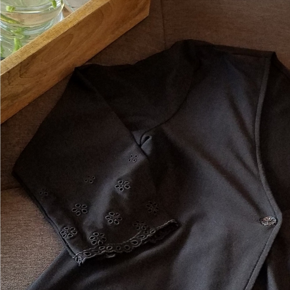 Black Eyelet Hem Button Front Closure Quarter Sle… - image 4